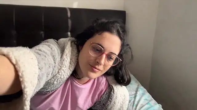 Snapshot of Lunaabbey chatting on 02-12-26, 08:47 Lunaabbey online show from 02-12-26, 08:47