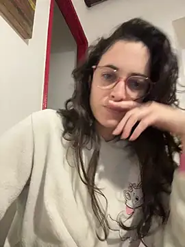 Lunaabbey online show from 05-10-26, 05:00