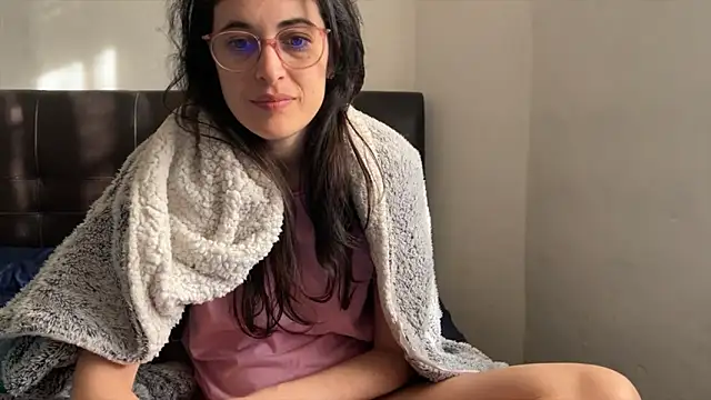 Snapshot of Lunaabbey chatting on 02-23-26, 08:04 Lunaabbey online show from 02-23-26, 08:04