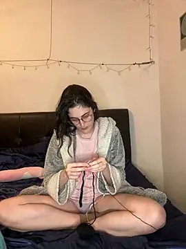 Snapshot of Lunaabbey chatting on 03-16-26, 05:59 Lunaabbey online show from 03-16-26, 05:59