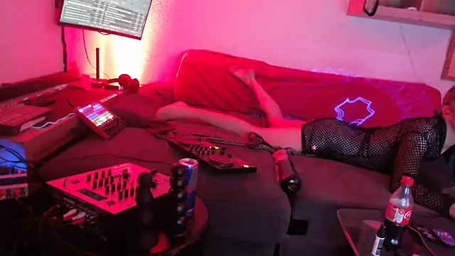 davidgntxxxxx online show from 03-01-26, 04:18