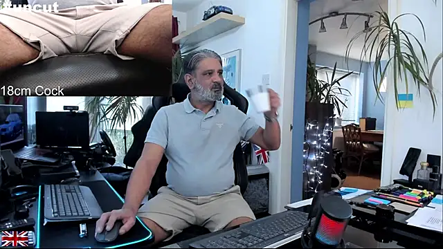 OnlineBossUK online show from 11-18-25, 03:26