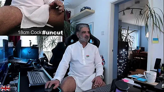 OnlineBossUK online show from 12-22-25, 02:17