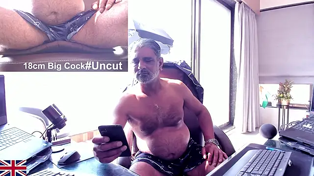 OnlineBossUK online show from 01-09-26, 06:09