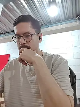 AndyHepburn online show from 10-16-25, 02:36