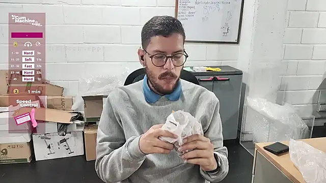 AndyHepburn online show from 10-10-25, 01:34