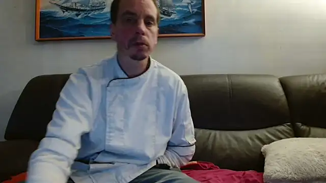 Snapshot of cloupefun chatting on 02-12-26, 07:30 cloupefun online show from 02-12-26, 07:30