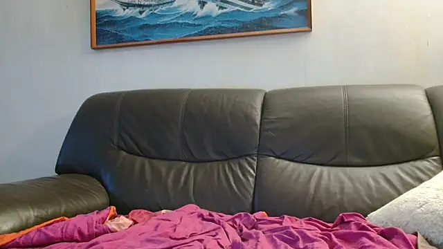 Snapshot of cloupefun chatting on 02-19-26, 07:27 cloupefun online show from 02-19-26, 07:27