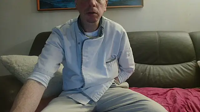 Snapshot of cloupefun chatting on 02-21-26, 07:10 cloupefun online show from 02-21-26, 07:10