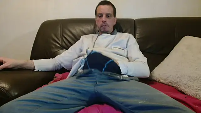 Snapshot of cloupefun chatting on 02-06-26, 07:04 cloupefun online show from 02-06-26, 07:04