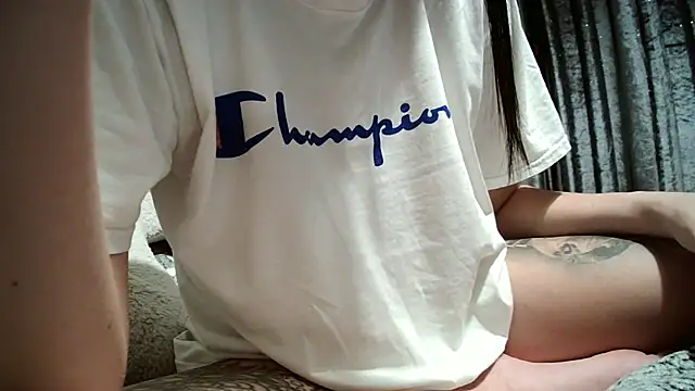 AaliyahLux online show from 12-22-25, 08:53