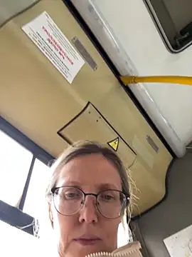 angelmommu online show from 04-18-26, 12:29