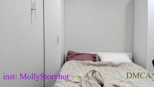 Snapshot of angelmommu chatting on 11-27-25, 06:47 angelmommu online show from 11-27-25, 06:47