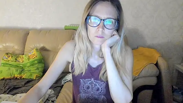 angelmommu online show from 03-18-25, 06:50