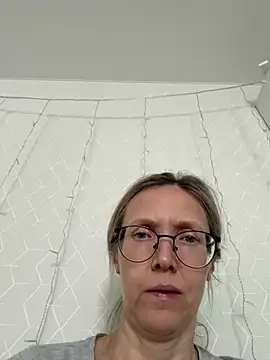 angelmommu online show from 04-03-26, 06:20