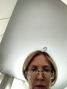 Snapshot of angelmommu chatting on 11-07-25, 07:24 angelmommu online show from 11-07-25, 07:24