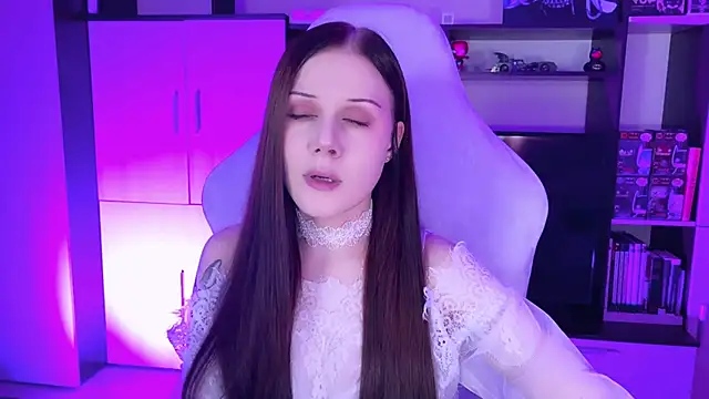 Snapshot of jasminevine chatting on 01-10-25, 02:13 jasminevine online show from 01-10-25, 02:13