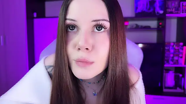 Snapshot of jasminevine chatting on 03-16-25, 01:38 jasminevine online show from 03-16-25, 01:38