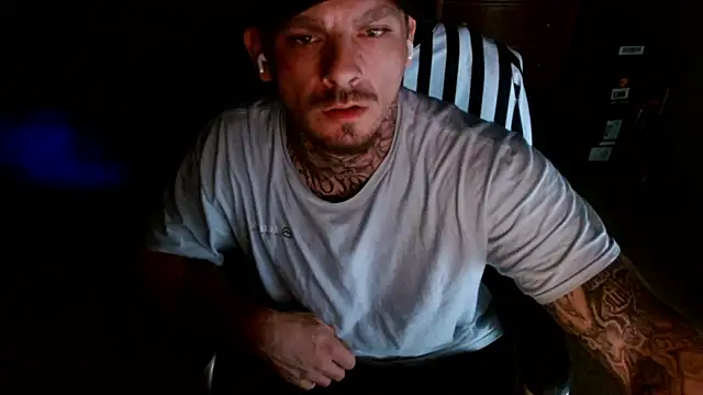 Snapshot of DADDY_KANE8--- chatting on 05-13-26, 05:47 DADDY KANE8--- online show from 05-13-26, 05:47