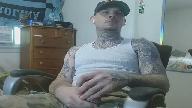 Snapshot of DADDY_KANE8--- chatting on 06-11-26, 04:37 DADDY KANE8--- online show from 06-11-26, 04:37