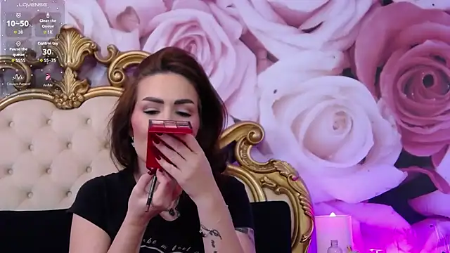 HessaHessy online show from 10-12-25, 07:04