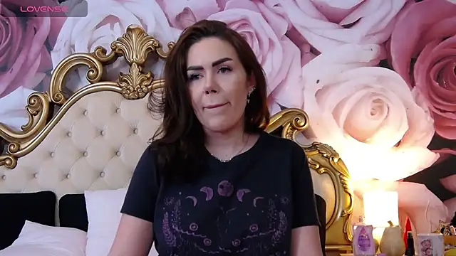 HessaHessy online show from 11-13-25, 07:40