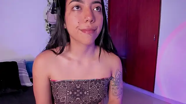 little kayla  online show from 03-28-26, 02:45