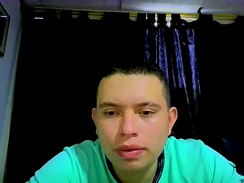 Snapshot of mons41 chatting on 06-11-26, 10:07 mons41 online show from 06-11-26, 10:07