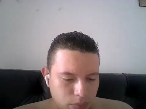 Snapshot of mons41 chatting on 05-18-26, 07:29 mons41 online show from 05-18-26, 07:29