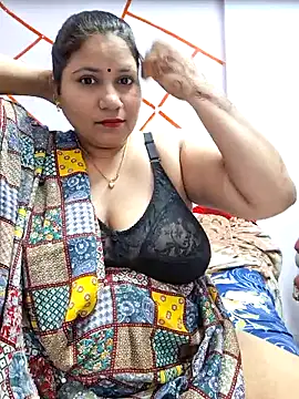 Snapshot of MOM-SUN-COUPLE chatting on 02-15-25, 09:27 MOM-SUN-COUPLE online show from 02-15-25, 09:27