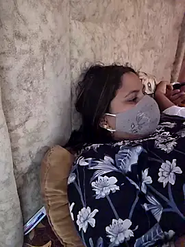 Snapshot of MOM-SUN-COUPLE chatting on 10-14-25, 09:10 MOM-SUN-COUPLE online show from 10-14-25, 09:10