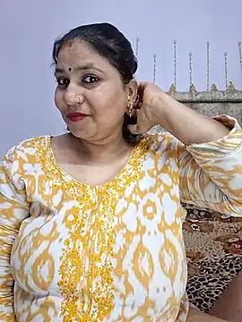 Snapshot of MOM-SUN-COUPLE chatting on 03-21-25, 05:23 MOM-SUN-COUPLE online show from 03-21-25, 05:23