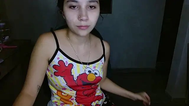 mia  lopez  online show from 06-19-26, 04:07