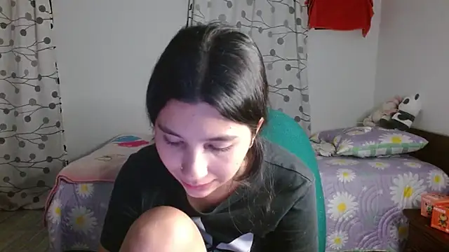 Snapshot of mia__lopez_ chatting on 02-27-25, 04:13 mia lopez online show from 02-27-25, 04:13