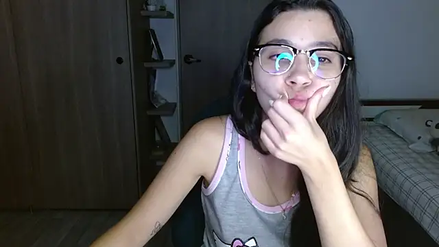 mia  lopez  online show from 04-03-26, 04:19