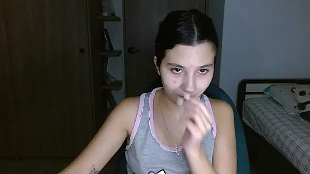 mia  lopez  online show from 04-02-26, 04:08