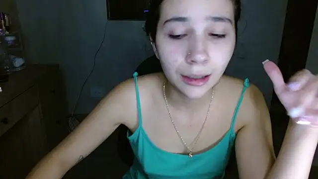 mia  lopez  online show from 07-21-26, 04:25