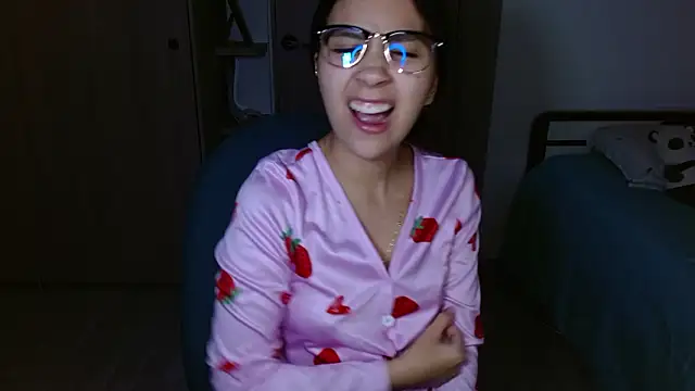 mia  lopez  online show from 02-25-26, 12:44