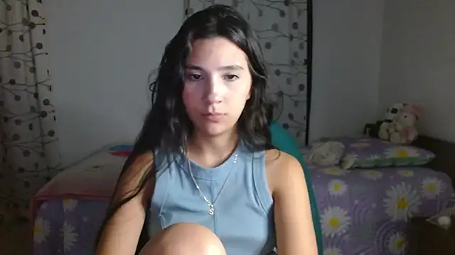 Snapshot of mia__lopez_ chatting on 03-08-25, 01:28 mia lopez online show from 03-08-25, 01:28