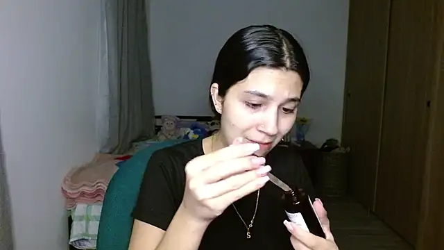 Snapshot of mia__lopez_ chatting on 09-20-25, 05:45 mia lopez online show from 09-20-25, 05:45