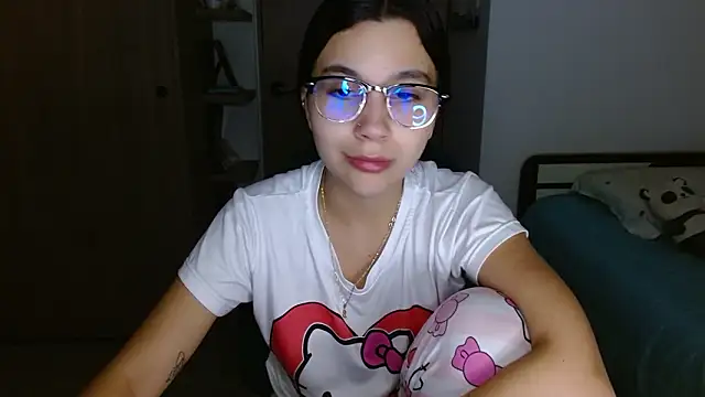 mia  lopez  online show from 02-26-26, 03:17