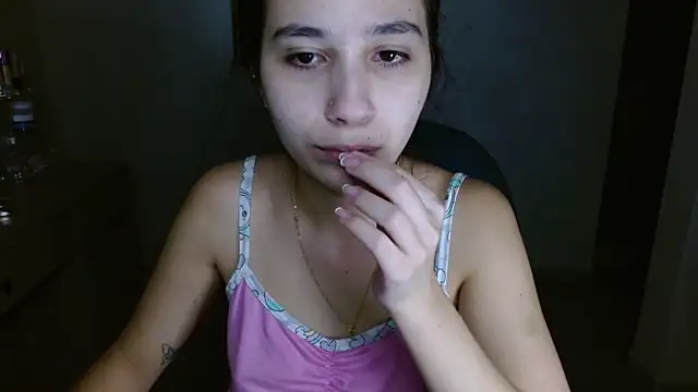 mia  lopez  online show from 07-17-26, 03:59