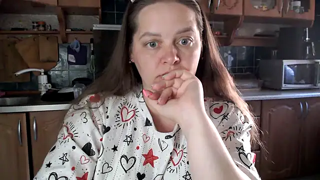 Snapshot of uliastar chatting on 07-18-26, 04:21 uliastar online show from 07-18-26, 04:21