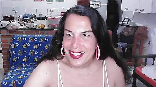 LauraVicttoria361215 online show from 12-23-25, 01:05