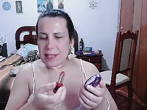 LauraVicttoria361215 online show from 02-17-25, 10:16