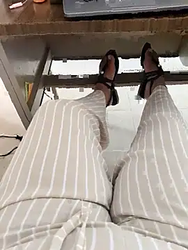 FerLu8 online show from 04-07-26, 08:32