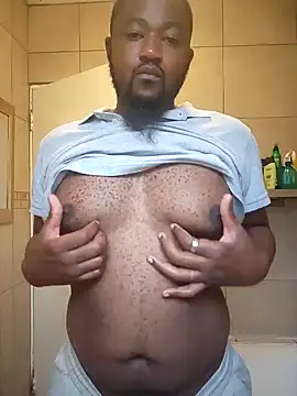 Snapshot of douksm chatting on 02-09-25, 04:18 douksm online show from 02-09-25, 04:18