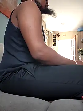 Snapshot of douksm chatting on 10-19-25, 06:16 douksm online show from 10-19-25, 06:16