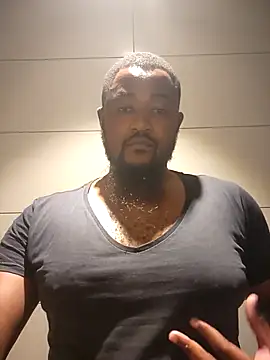 Snapshot of douksm chatting on 02-13-25, 02:31 douksm online show from 02-13-25, 02:31