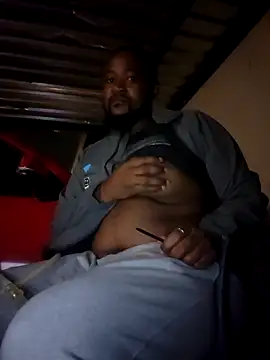 Snapshot of douksm chatting on 02-19-25, 06:00 douksm online show from 02-19-25, 06:00